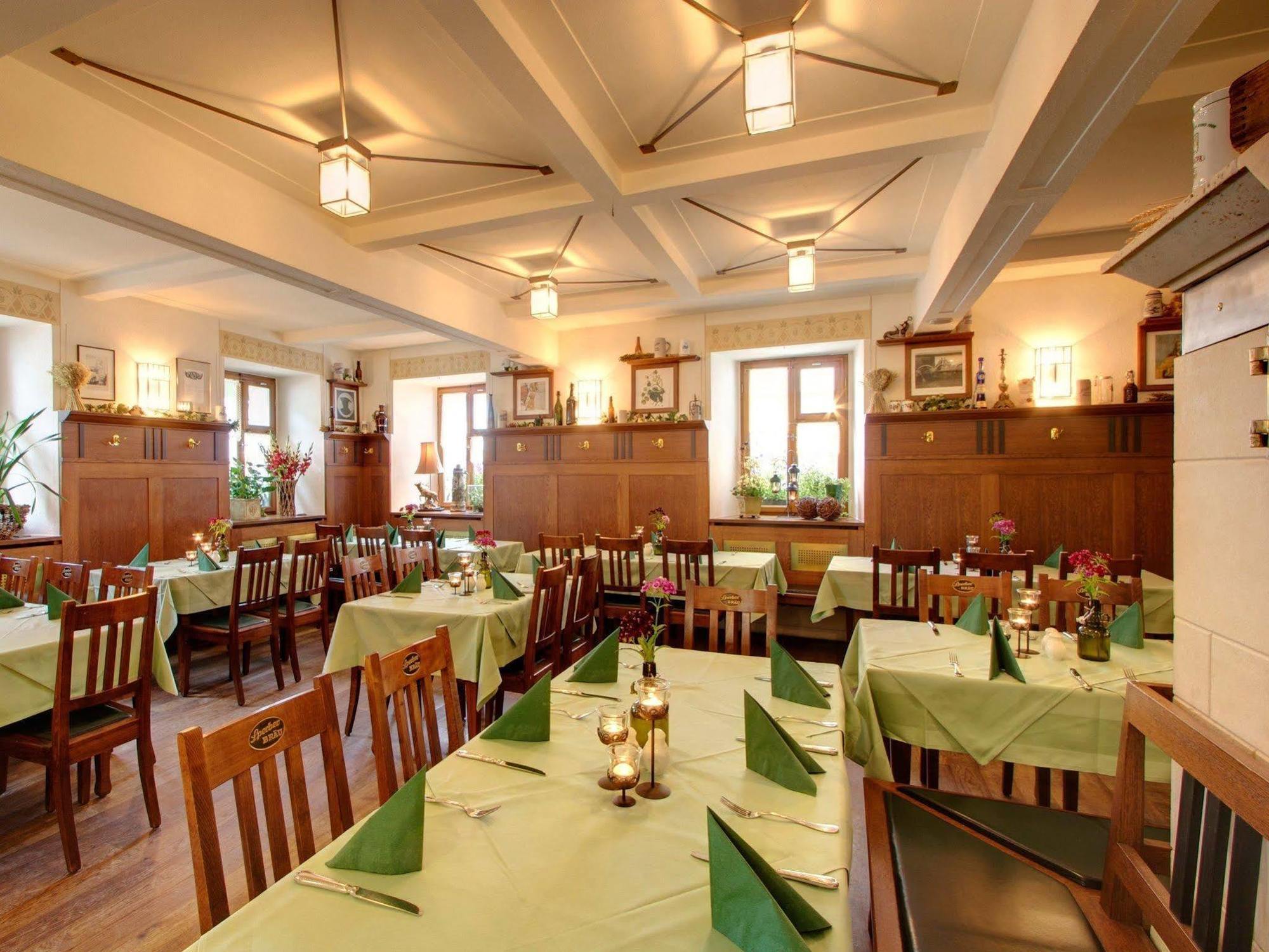 Hotel Sperber Braeu à Sulzbach-Rosenberg Restaurant photo